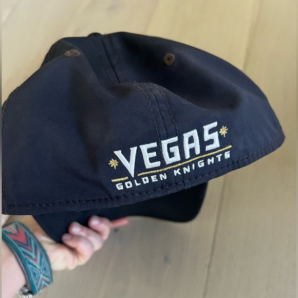 Las Vegas Golden Knights hockey black Cap with Gold Emblem - Picture 3 of 5
